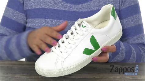 How to Lace Veja Sneakers: Step